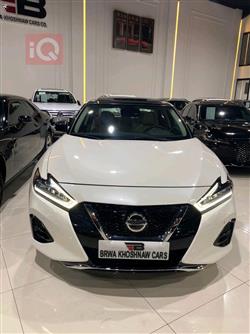 Nissan Maxima
